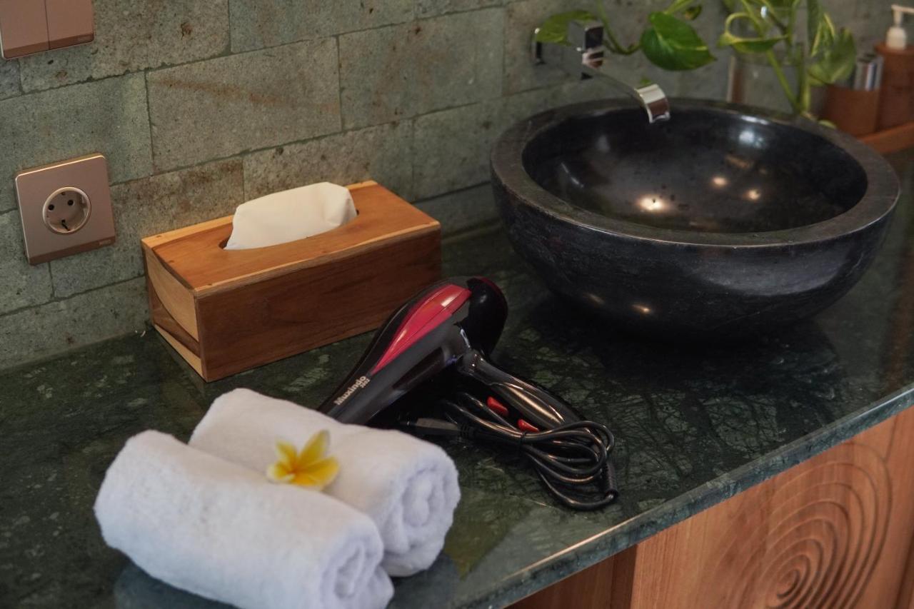 ジンバラン Maha Lokha Balangan Bed & Breakfast エクステリア 写真